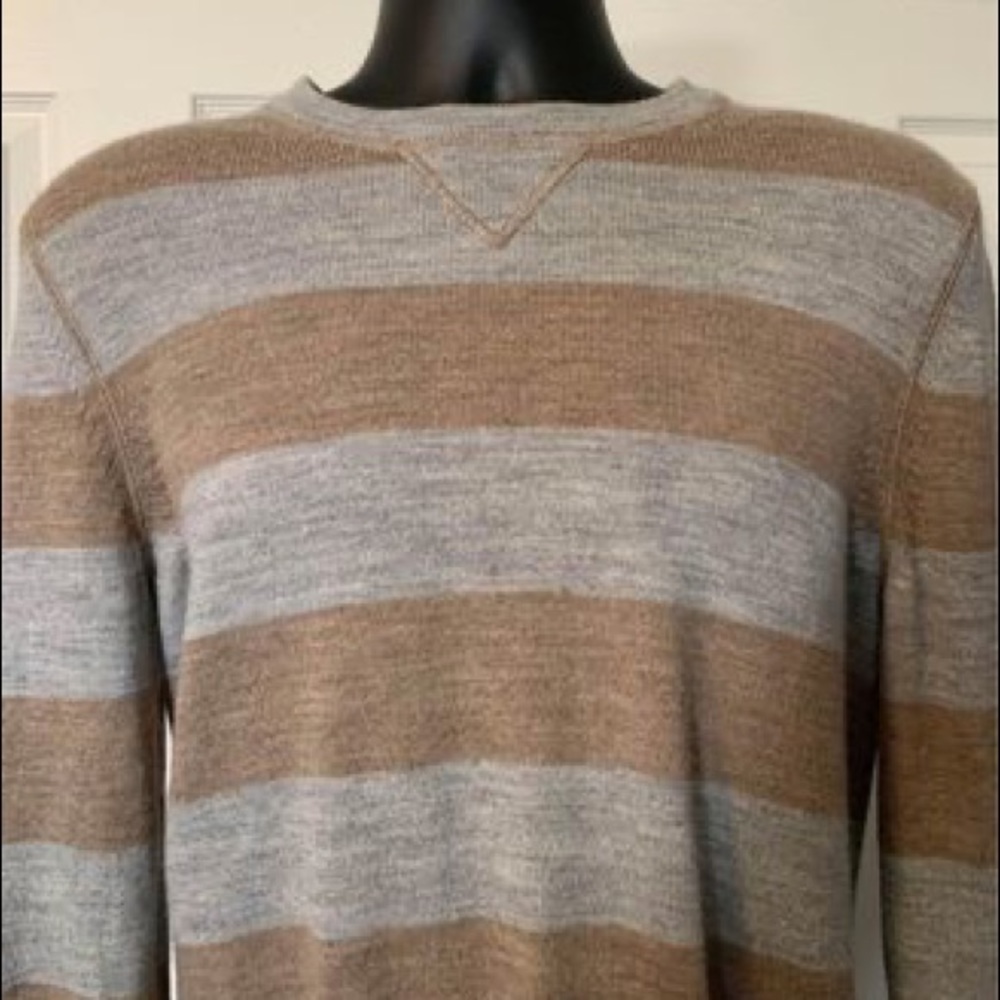 Express brand sweater
Size M
Biege & Gray
New Condition